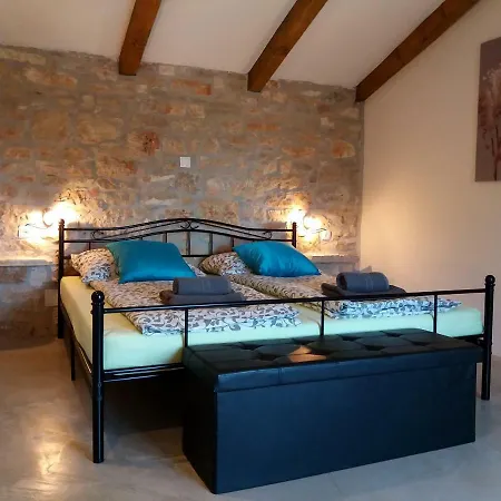 Perla Villa